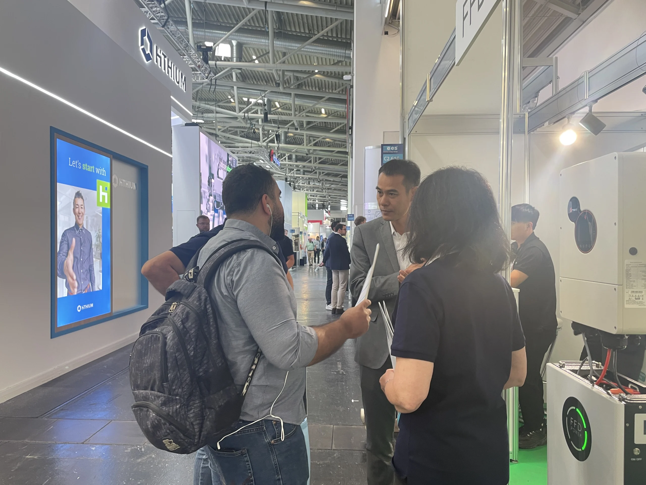 3F3C9E75-9F3D-413C-9361-DEA41B9D2D2A